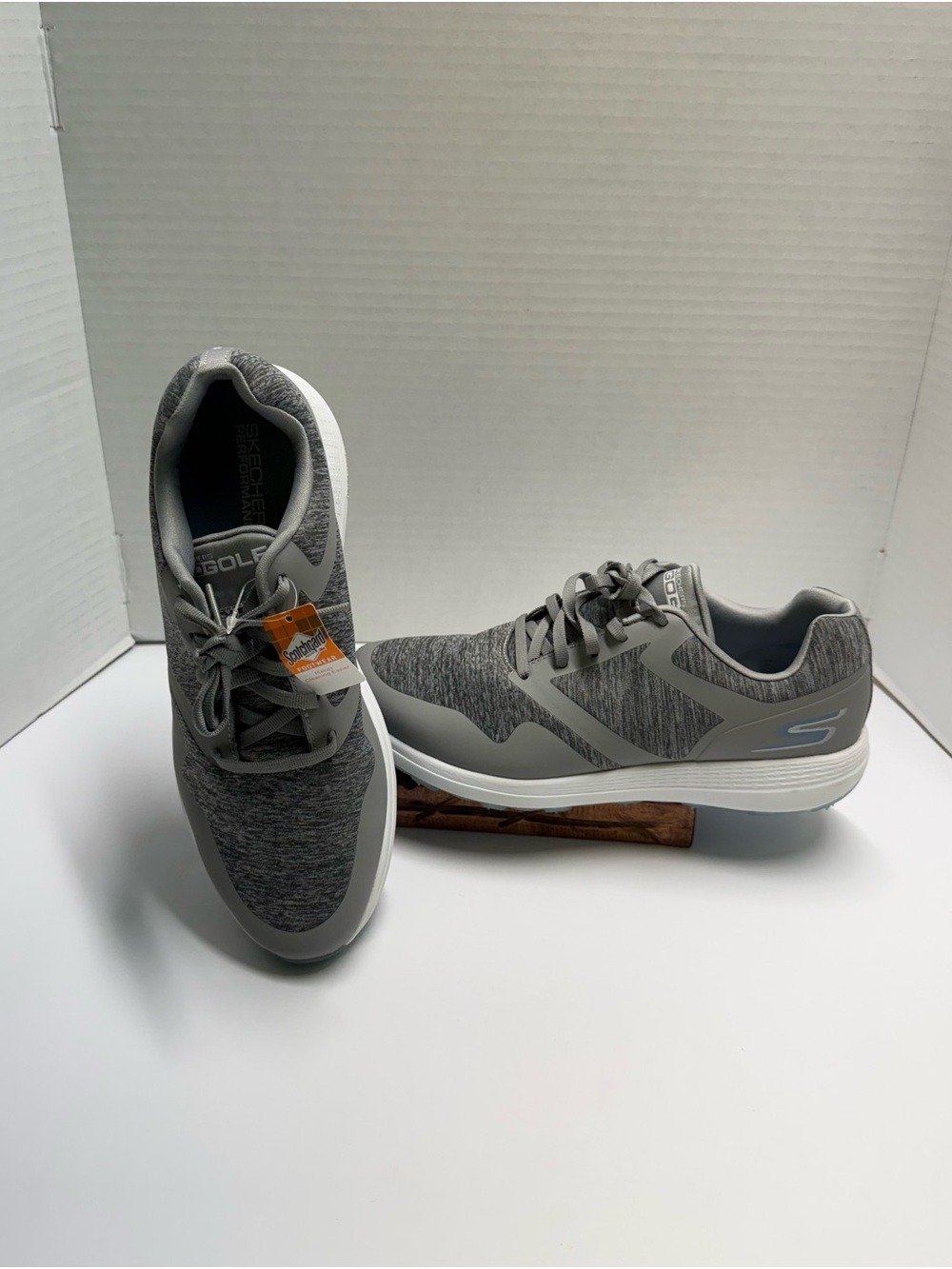 Skechers Women's Go Golf Max  Shoes Size 9.5 Gray Sneaker Spikeless  14879 New